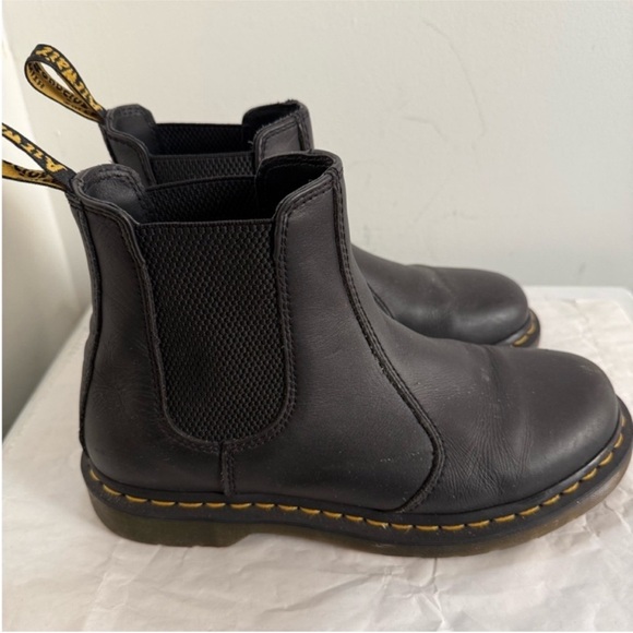 Dr. Doc Marten’s 2976 Smooth Black Leather Chelsea Ankle Boots Women’s Size 9 - Picture 4 of 7